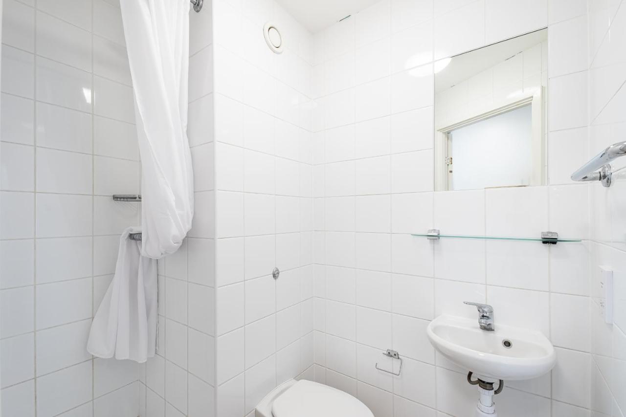 1 Night Free Comfortable Ensuite Rooms, Gillingham - Sk Hoo Exterior foto